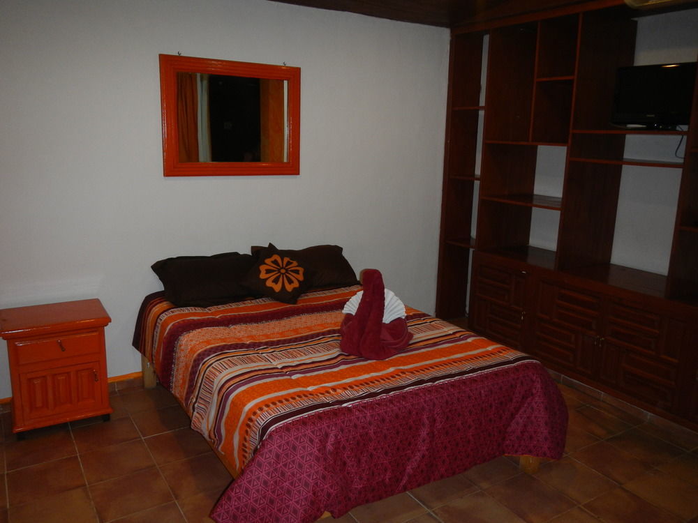 Hotel El Hormiguero Playa del Carmen Exteriör bild