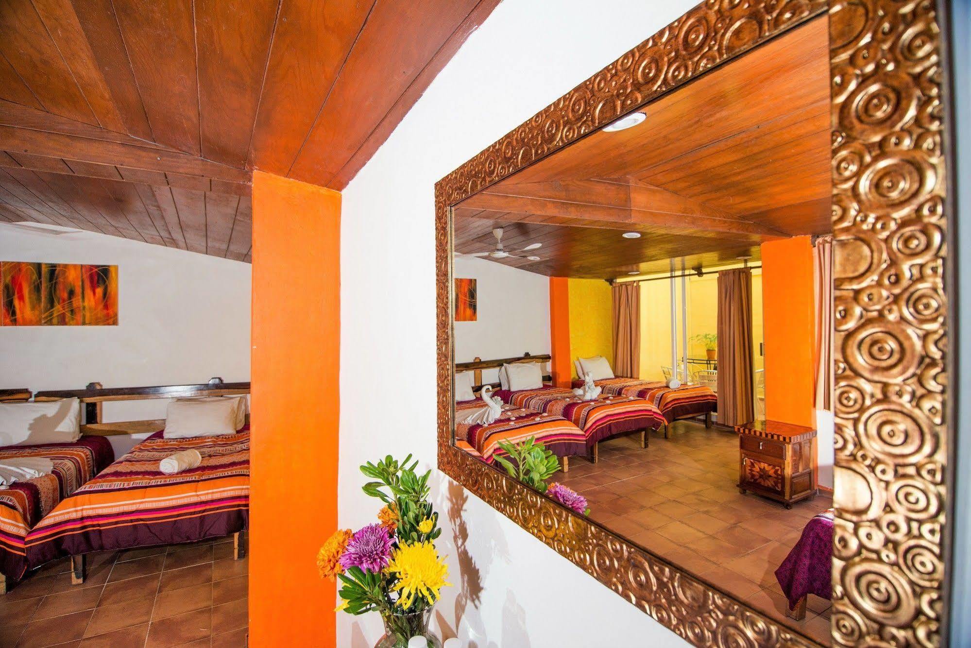 Hotel El Hormiguero Playa del Carmen Exteriör bild