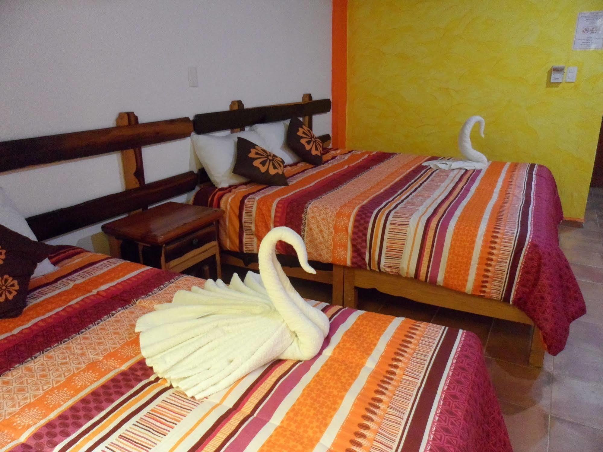 Hotel El Hormiguero Playa del Carmen Exteriör bild